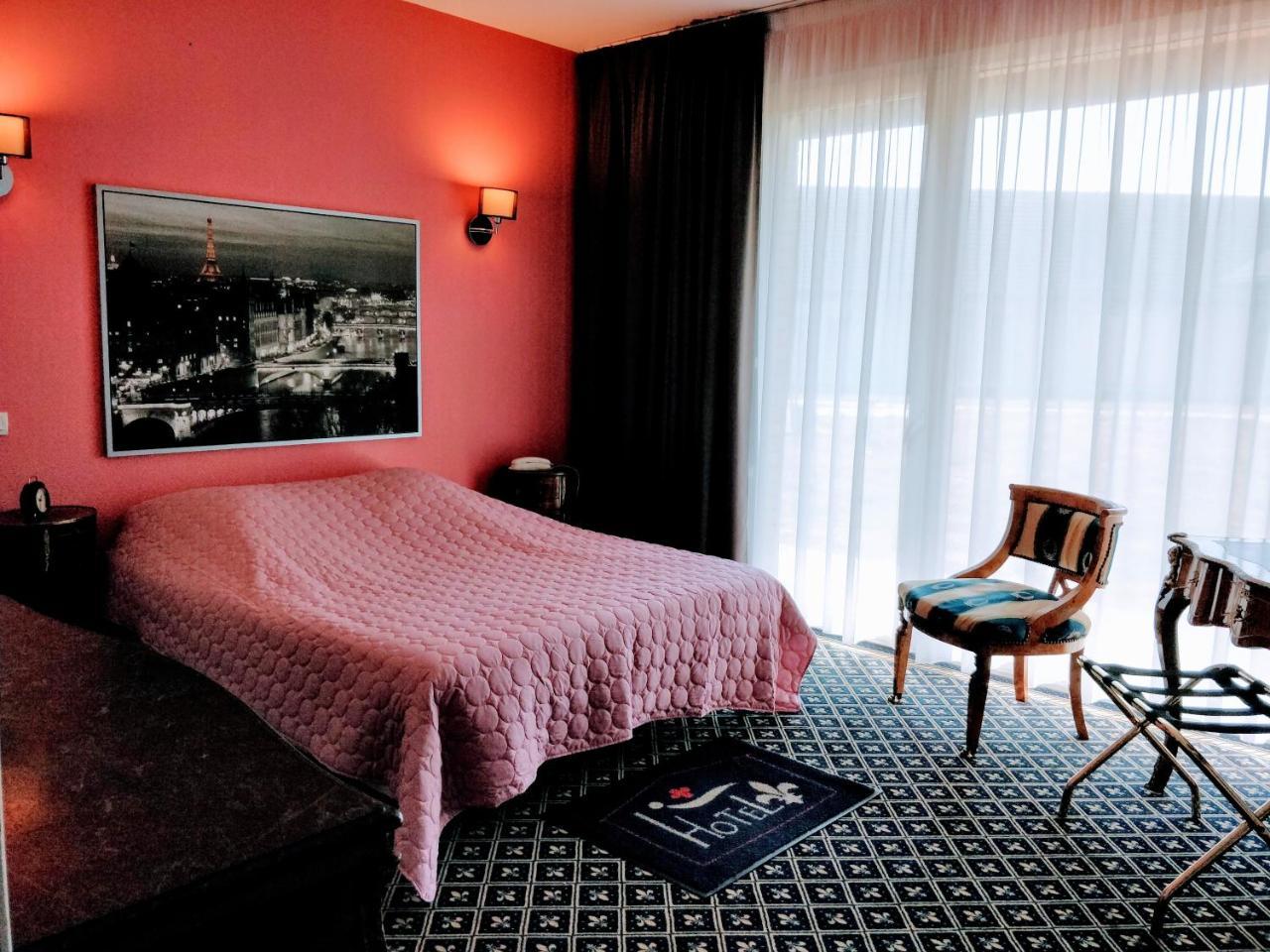 Hotel Fleur De Lys Bailleul  Eksteriør bilde